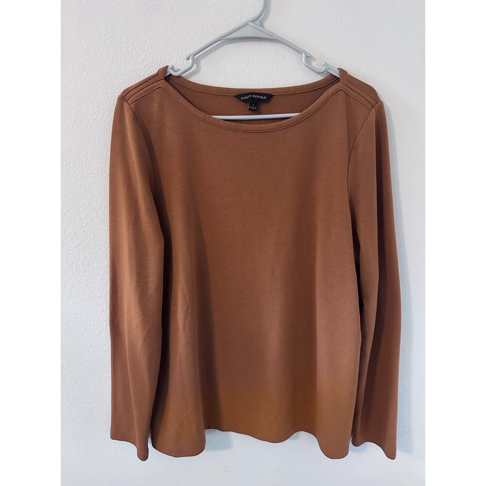 Banana Republic womens size large brown long sleeve boat neck shirt